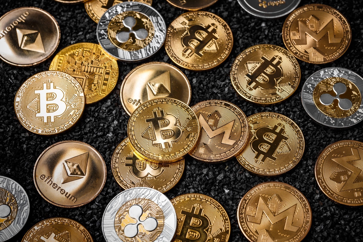 Invertir en Criptomonedas: Ventajas y Riesgos